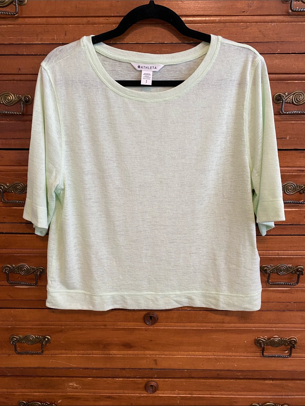 Athleta Women's Light Neon Green Short Sleeve Top